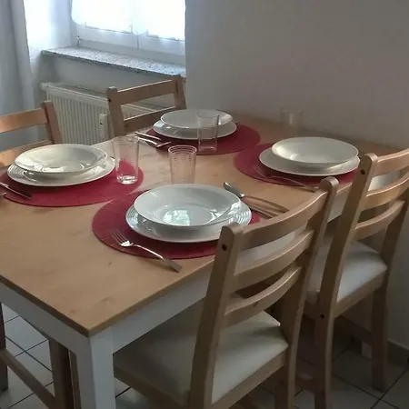 Gastewohnungen Engelsdorf شقة *